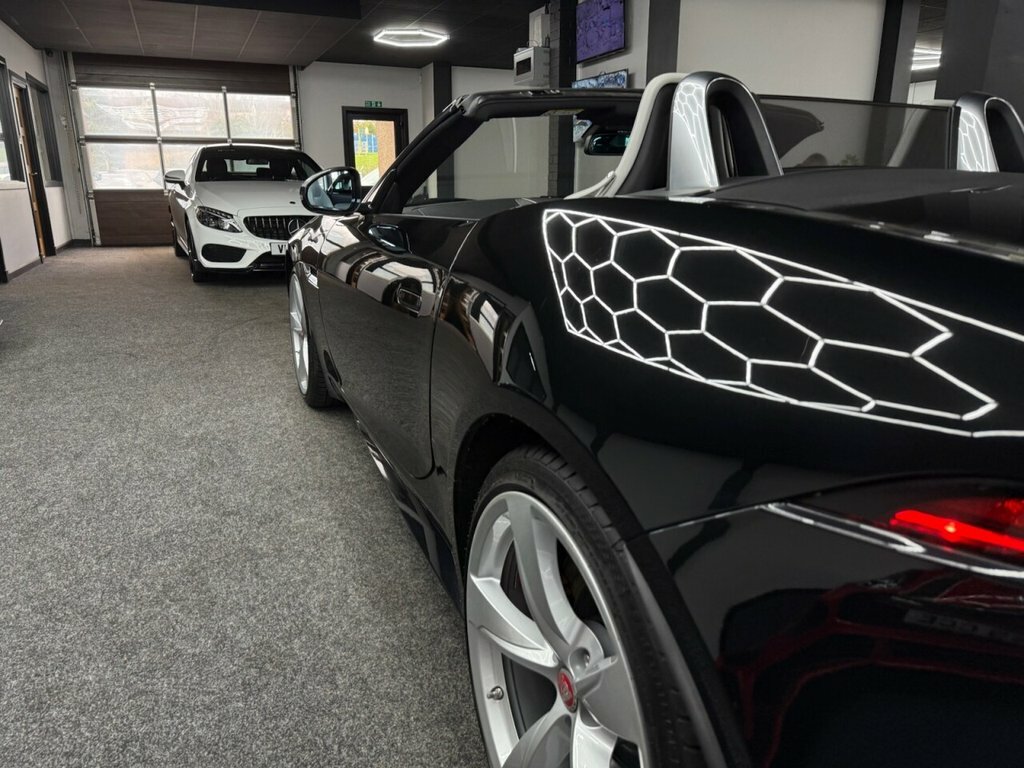 Jaguar F-Type 3L R-dynamic SL68WMK Black #6