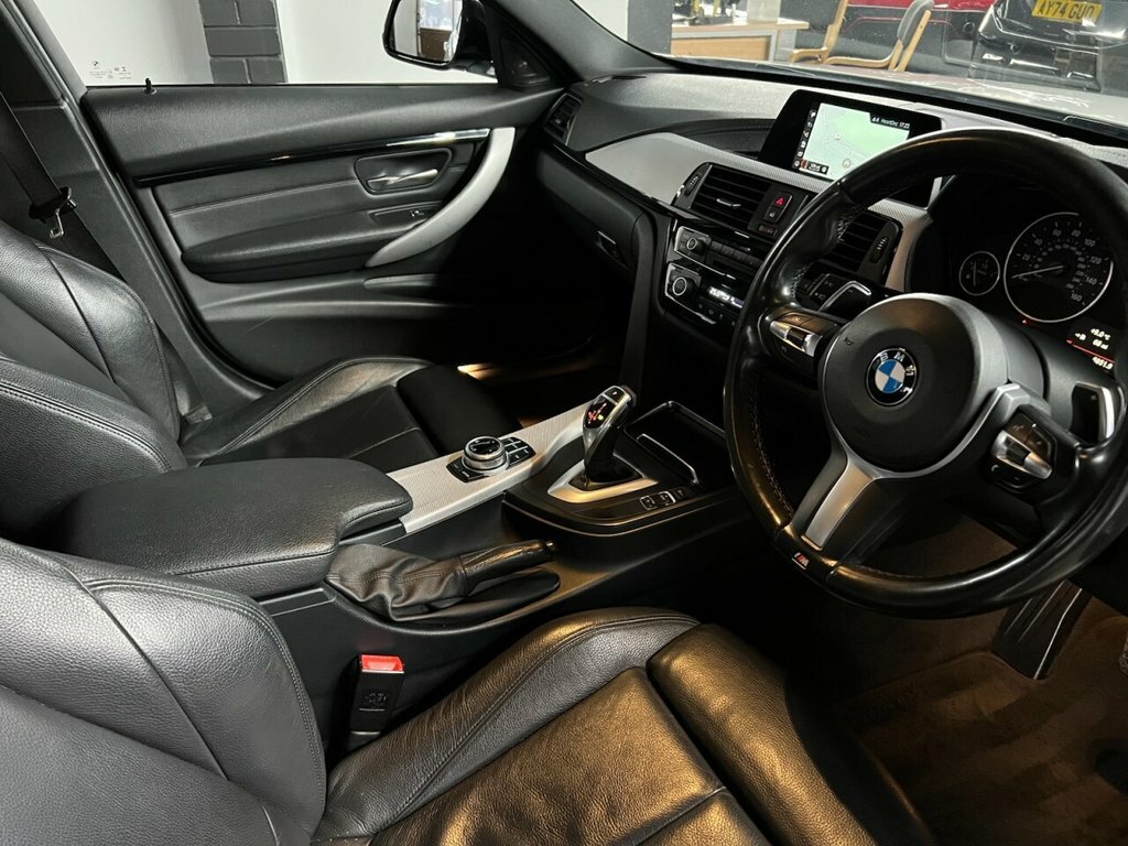 BMW 3 Series Estate YK67UFZ White #2