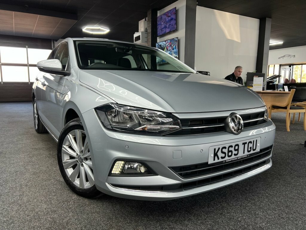 Volkswagen Polo 1.6L Sel Silver