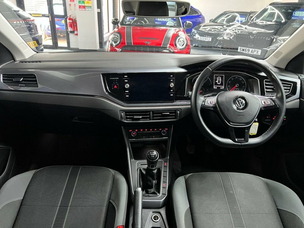 Volkswagen Polo 1.6L Sel KS69TGU Silver #2