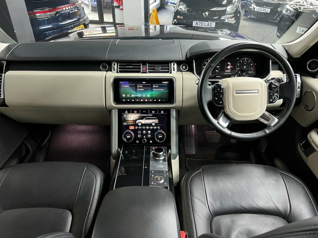 Land Rover Range Rover 2L Vogue MT68DYX Red #2