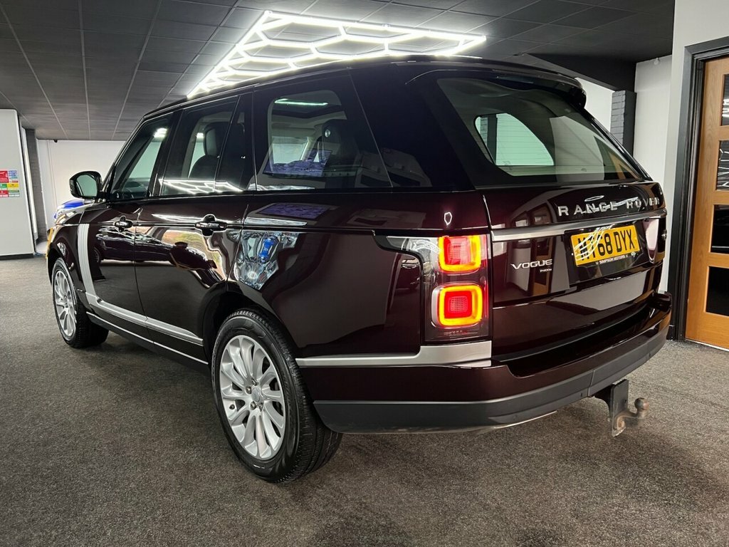Land Rover Range Rover 2L Vogue MT68DYX Red #4