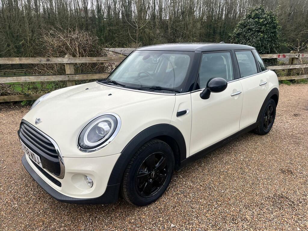 Mini Hatch Hatchback 1.5 Cooper Classic Euro 6 Ss 201 LY68WDJ White #3