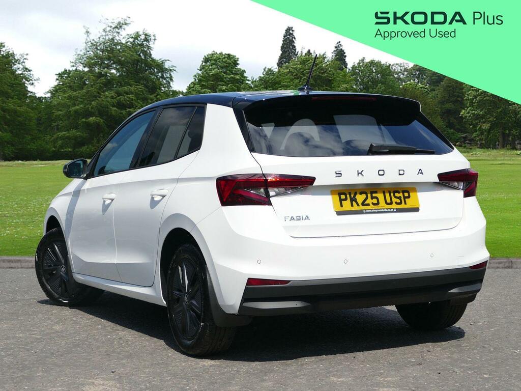 Skoda Fabia 1.0 Tsi 116 Design Edition 116 Ps PK25USP White #6