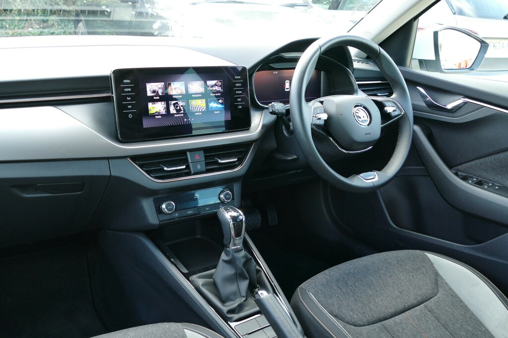 Skoda Kamiq 1.0 Tsi 110 Se L Dsg 110 Ps White #2