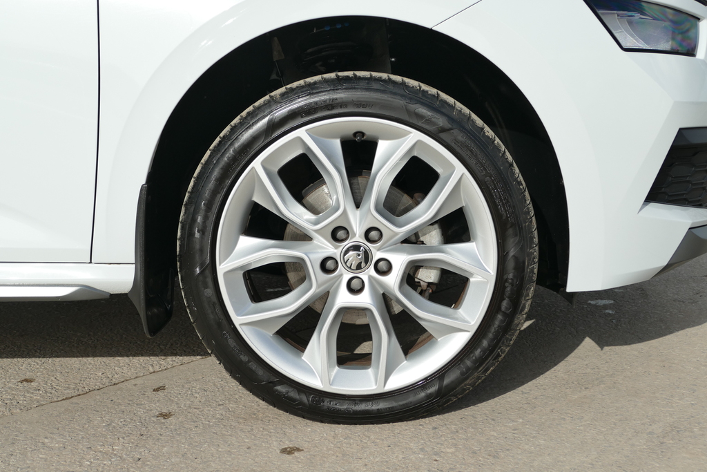 Skoda Kamiq 1.0 Tsi 110 Se L Dsg 110 Ps White #5