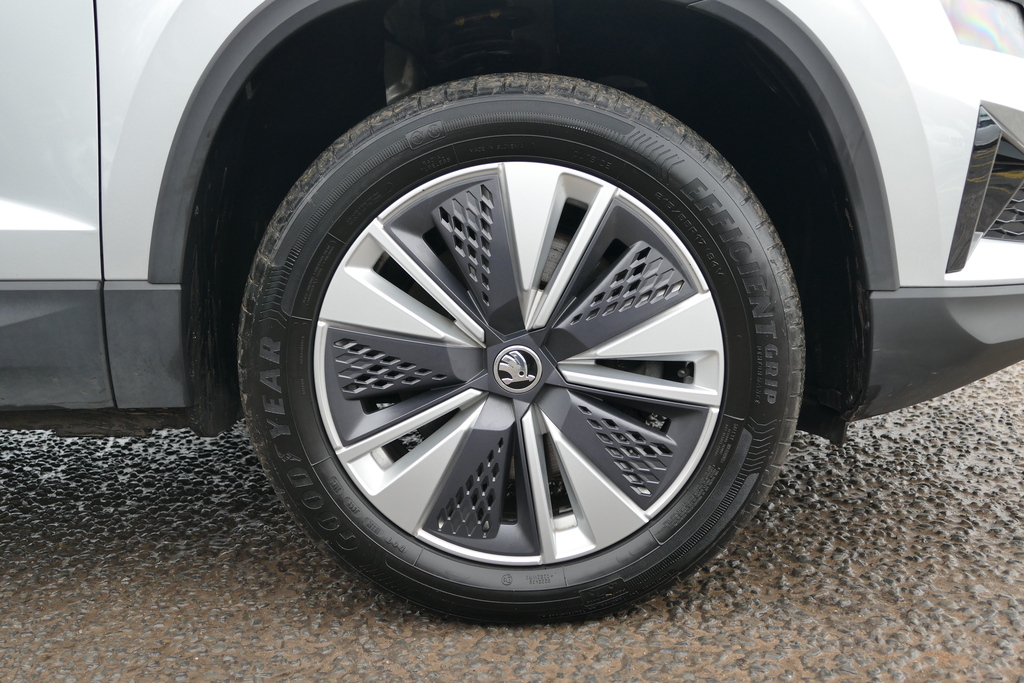 Skoda Karoq 2.0 Tdi Se Drive Dsg 116 Ps Silver #5