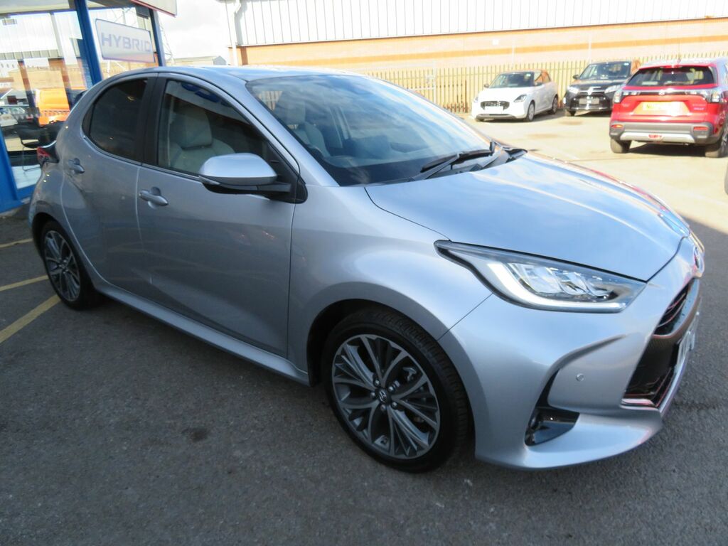Toyota Yaris Yaris Hatchback NV73DHM Silver #2