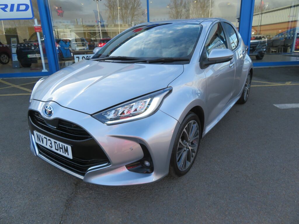 Toyota Yaris Yaris Hatchback NV73DHM Silver #3
