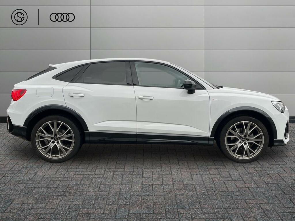 Audi Q3 1.5 Tfsi Cod 35 Black Edition Sportback S Tronic E CV75GWY White #5