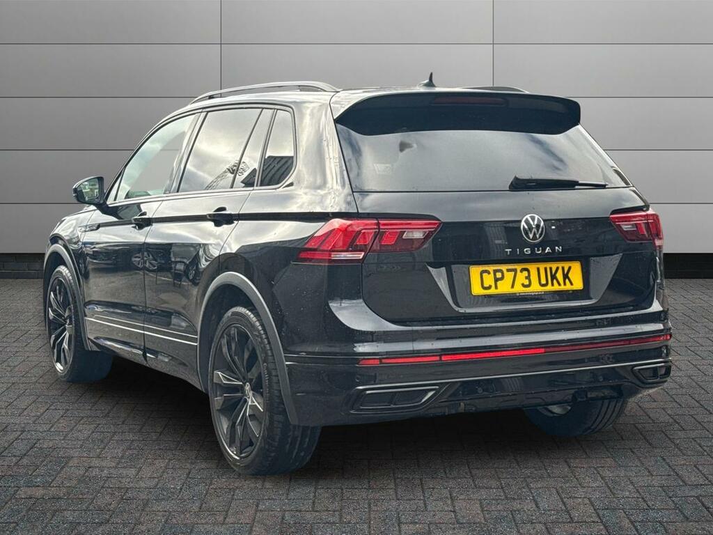 Volkswagen Tiguan 1.5 Tsi Black Edition Dsg Euro 6 Ss CP73UKK Black #2
