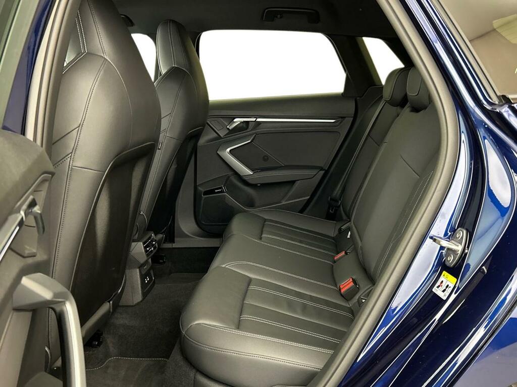 Audi A3 1.5 Tfsi 35 Black Edition Sportback S Tronic Euro CV25XLA Blue #4