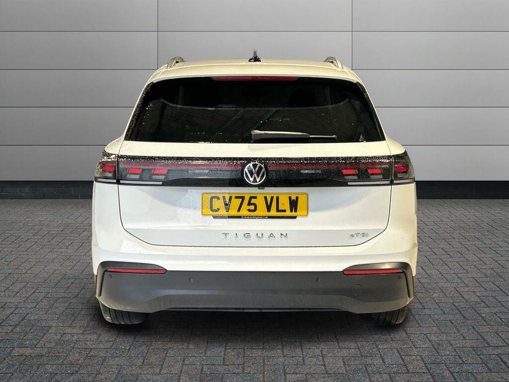 Volkswagen Tiguan 1.5 Etsi Mhev Match Dsg Euro 6 Ss CV75VLW White #6