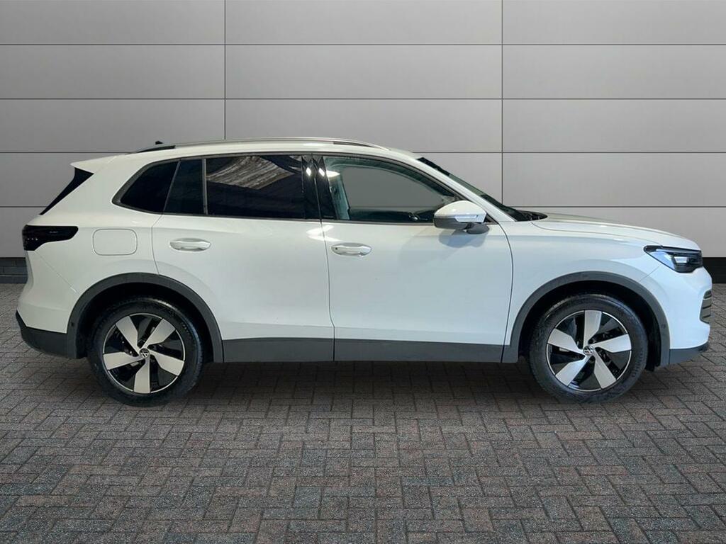 Volkswagen Tiguan 1.5 Etsi Mhev Match Dsg Euro 6 Ss CV75VLW White #5