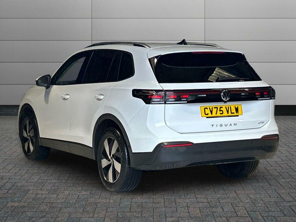 Volkswagen Tiguan 1.5 Etsi Mhev Match Dsg Euro 6 Ss CV75VLW White #2