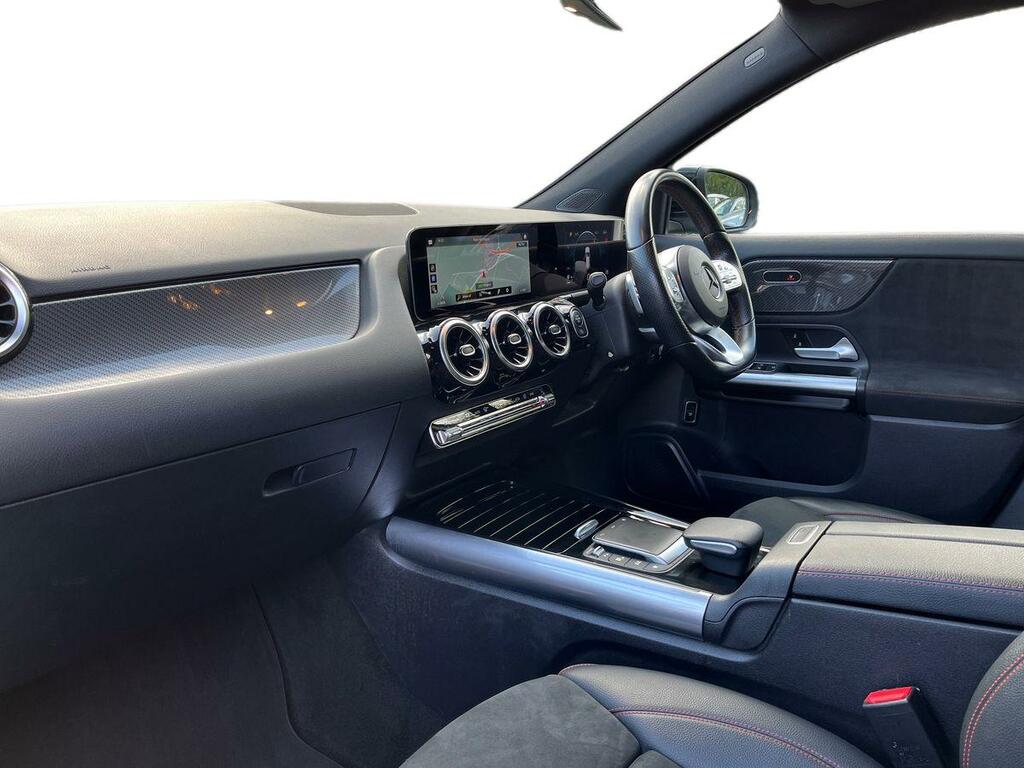 Mercedes-Benz GLA Class 2.0 Gla200d Amg Line Executive 8G-dct Euro 6 S Black #3