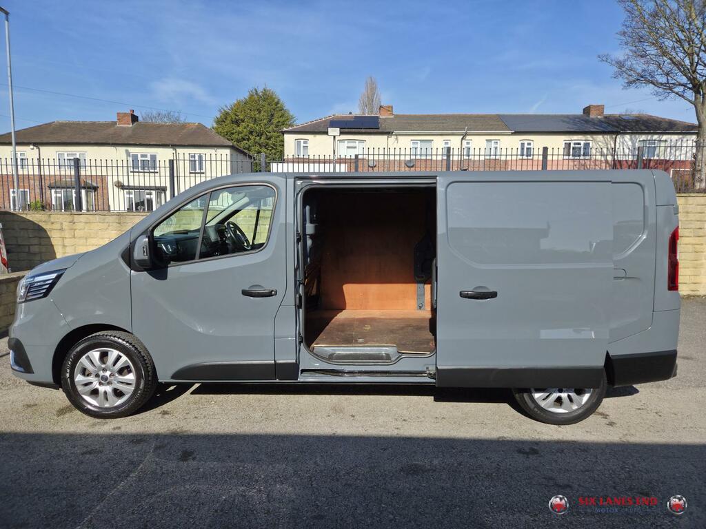 Renault Trafic 2.0 Dci Blue Ll30 Sport Panel Van Manua YB22WCY Grey #2
