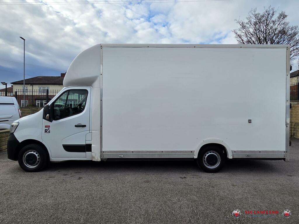 Renault Master Renault Trucks Master Red Edition 35 Lwb Low Loade YY71OJX White #3