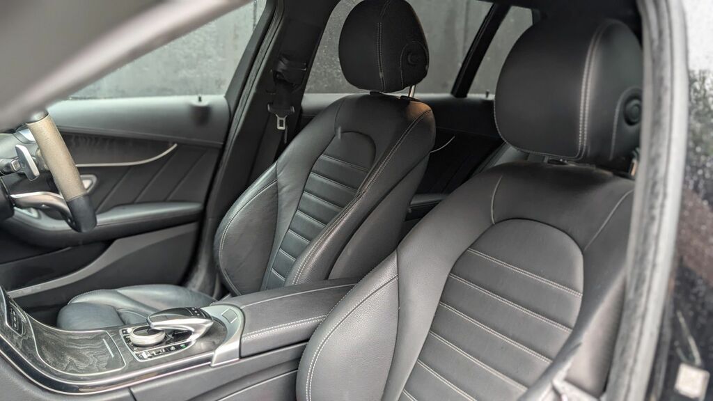 Mercedes-Benz C Class 2021 1.5 C200 Mhev Amg Line Night Edition Premium Black #6