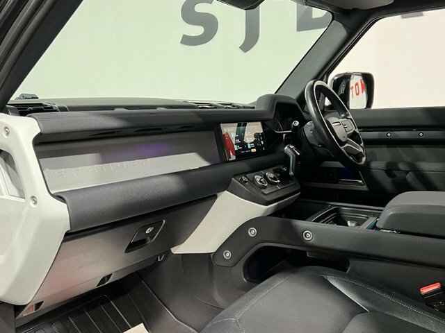 Land Rover Defender 2023 3.0 D250 Mhev X-dynamic Se Suv Aut CVZ5953 Black #5