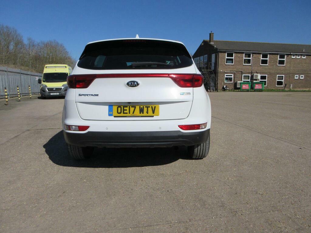 Kia Sportage 1.6 Gdi 2 Euro 6 S S OE17WTV White #3