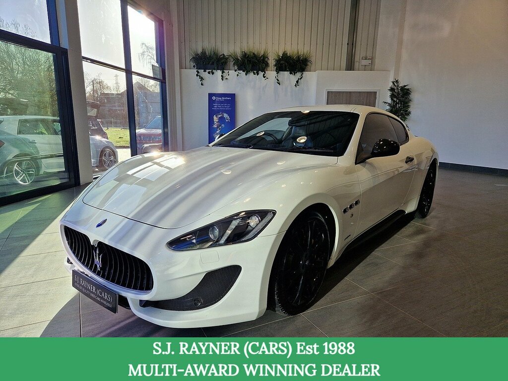 Maserati GranTurismo V8 Sport White