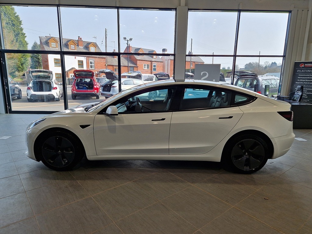 Tesla Model 3 Long Range LB71ZWC White #2