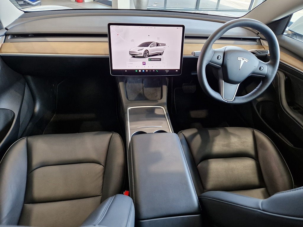 Tesla Model 3 Long Range LB71ZWC White #4