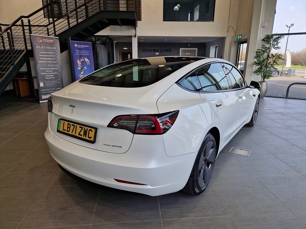 Tesla Model 3 Long Range LB71ZWC White #6