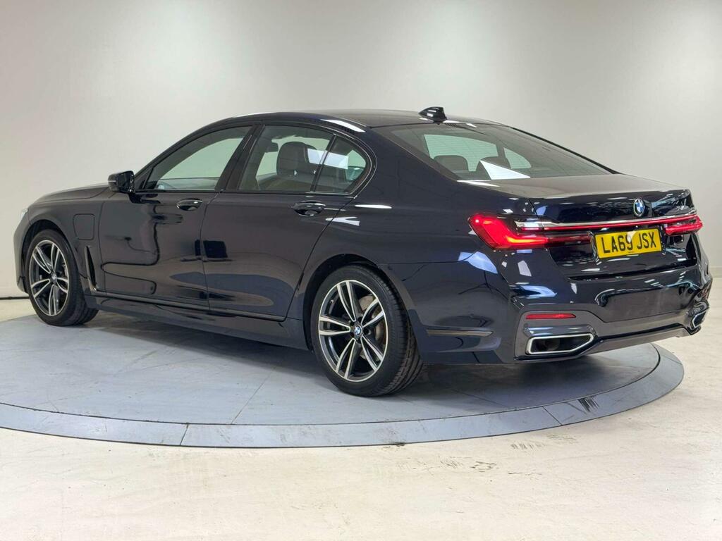 BMW 7 Series Saloon LA69JSX Black #5