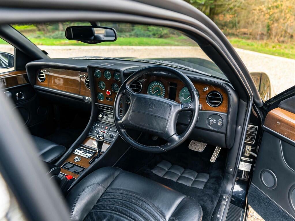 Bentley Continental 6.8 Le Mans Series Black #21