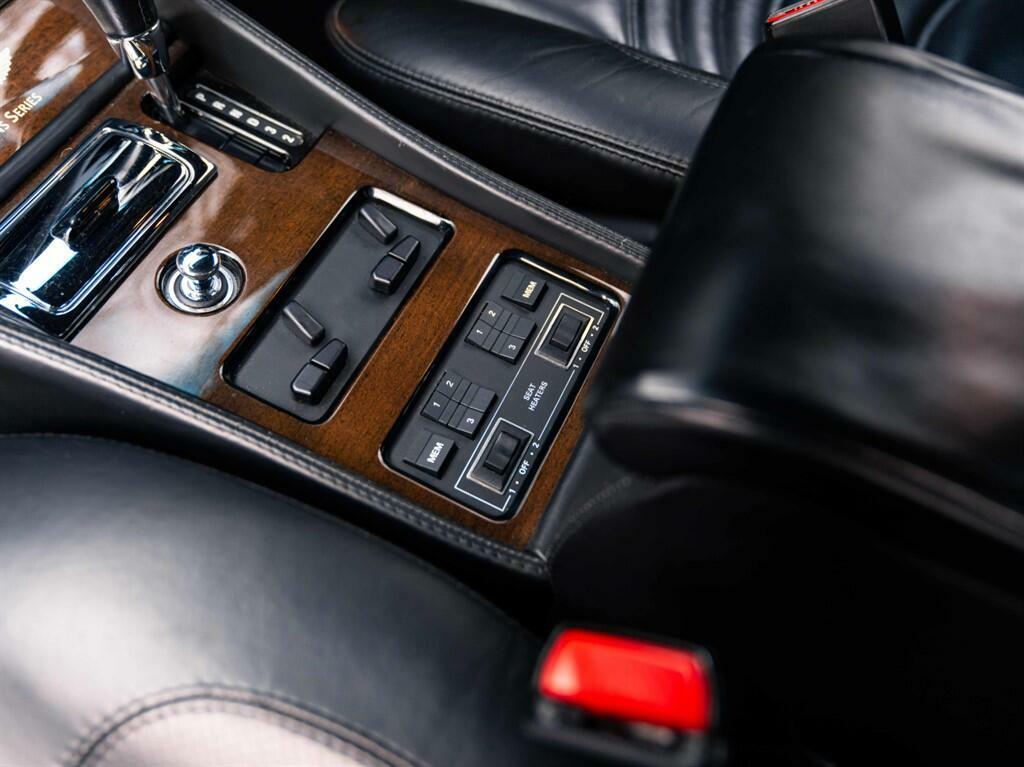 Bentley Continental 6.8 Le Mans Series Black #26
