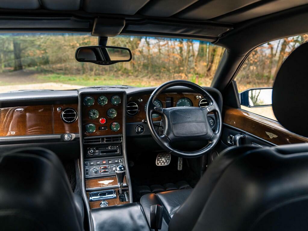 Bentley Continental 6.8 Le Mans Series Black #24