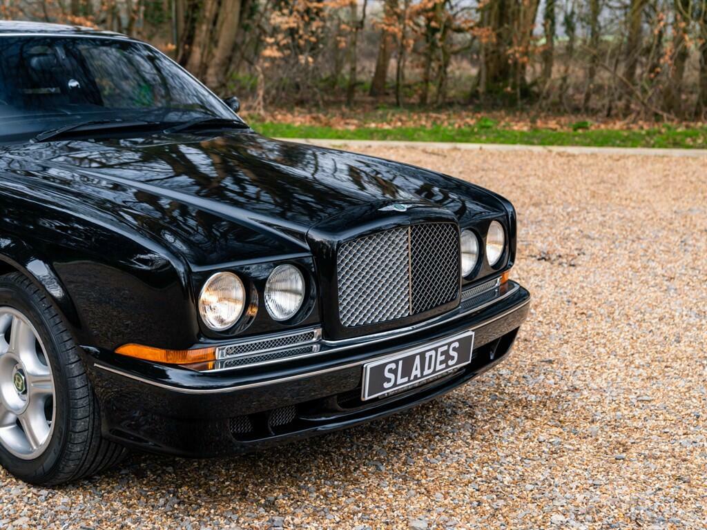 Bentley Continental 6.8 Le Mans Series Black #5