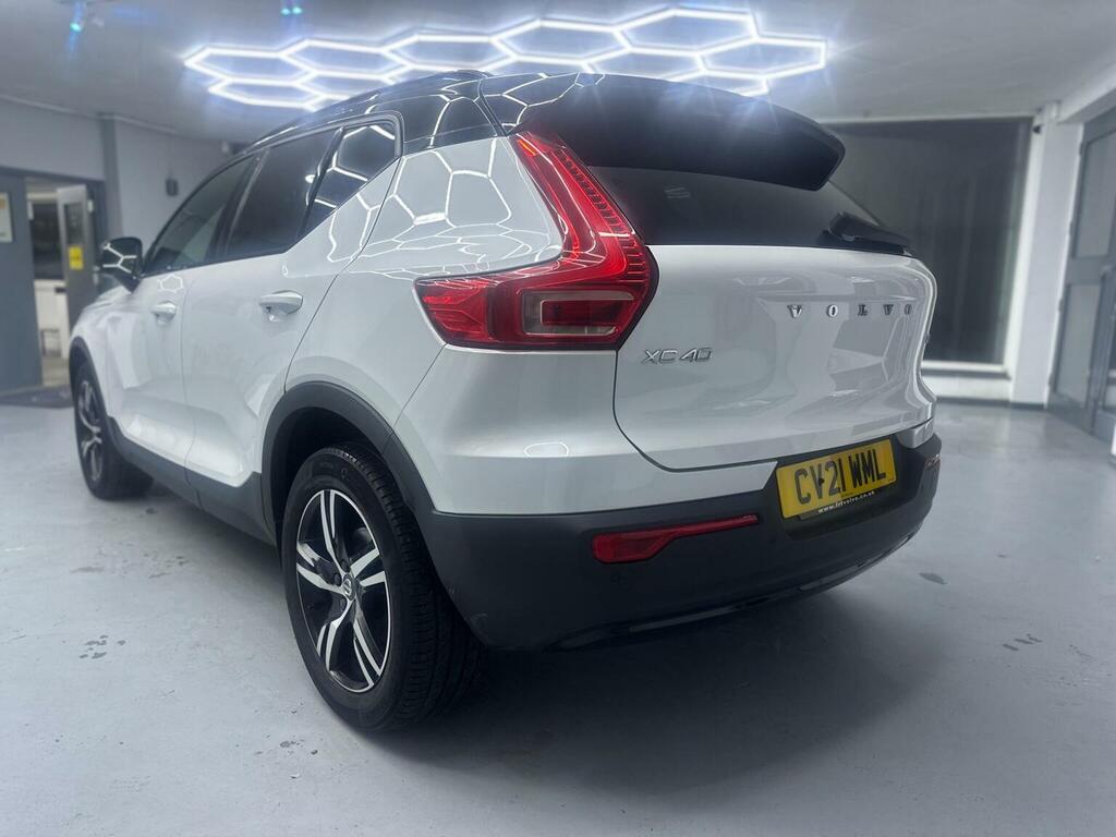 Volvo XC40 Suv 1.5 T3 R-design Euro 6 Ss 202121 CV21WML White #5