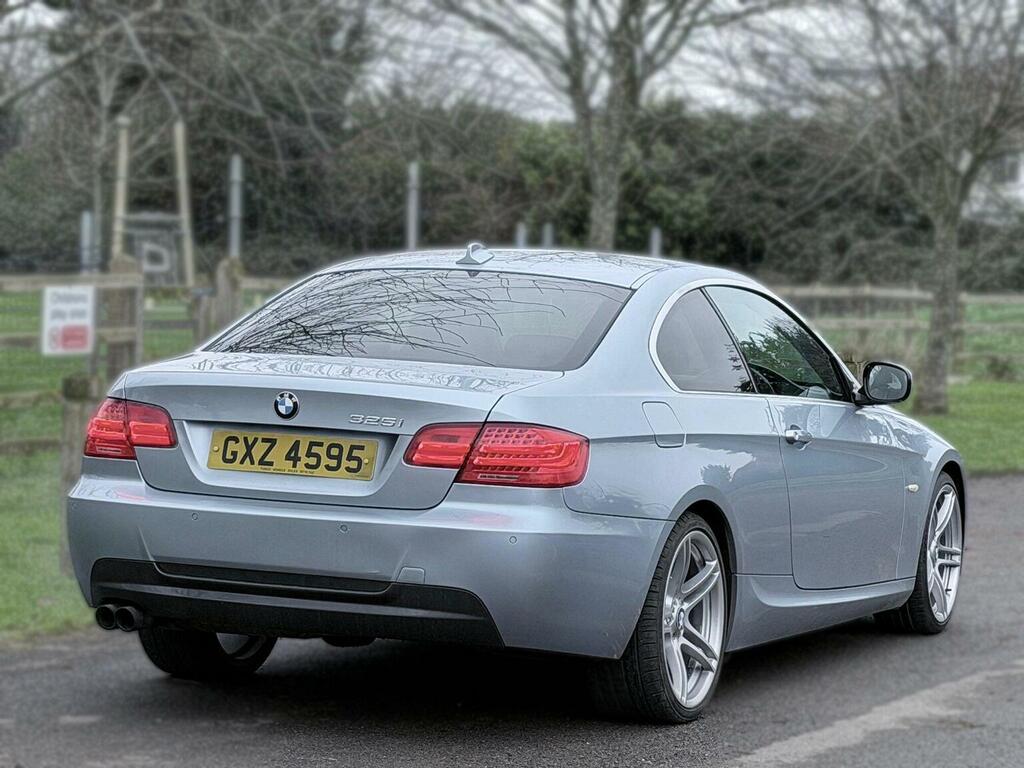BMW 3 Series Coupe 3.0 325I M Sport Steptronic Euro 5 2011 Blue #4