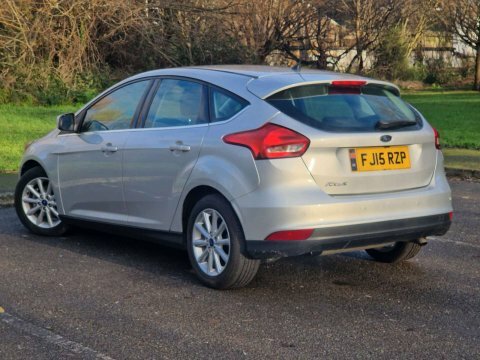 Ford Focus 1.6 Titanium Hatchback FJ15RZP Silver #5