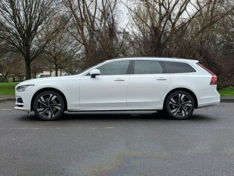 Volvo V90 2.0 B6 Mhev GX22DYT White #4