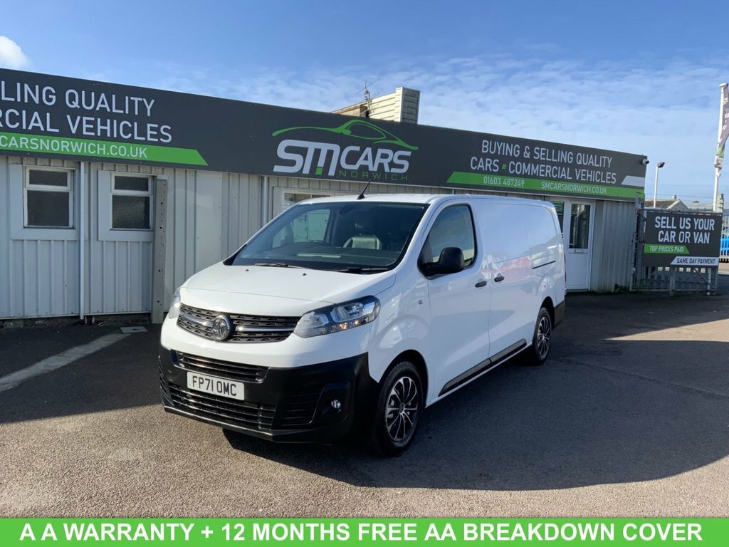 Vauxhall Vivaro 2L Dynamic 6Dr White