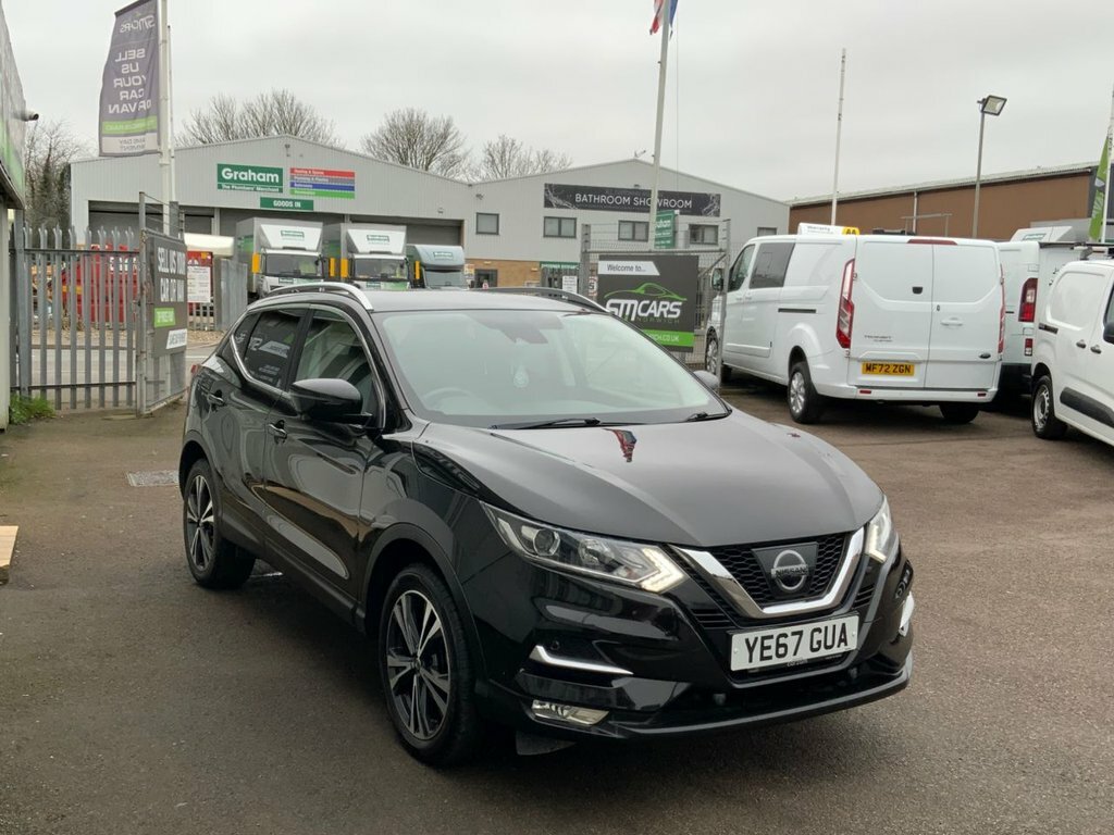 Nissan Qashqai 1.2L N-connecta YE67GUA Black #3