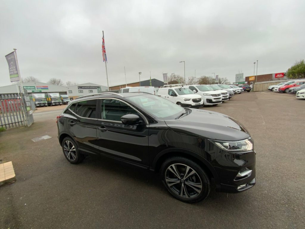 Nissan Qashqai 1.2L N-connecta YE67GUA Black #4