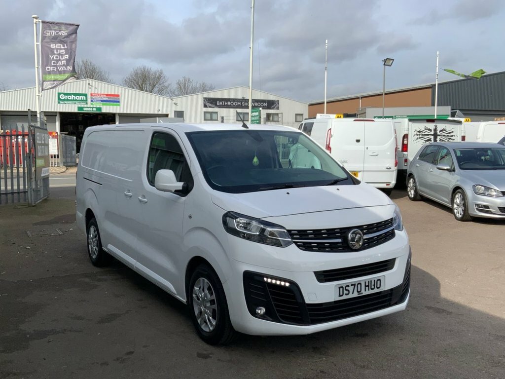 Vauxhall Vivaro 1.5L Sportive DS70HUO White #3