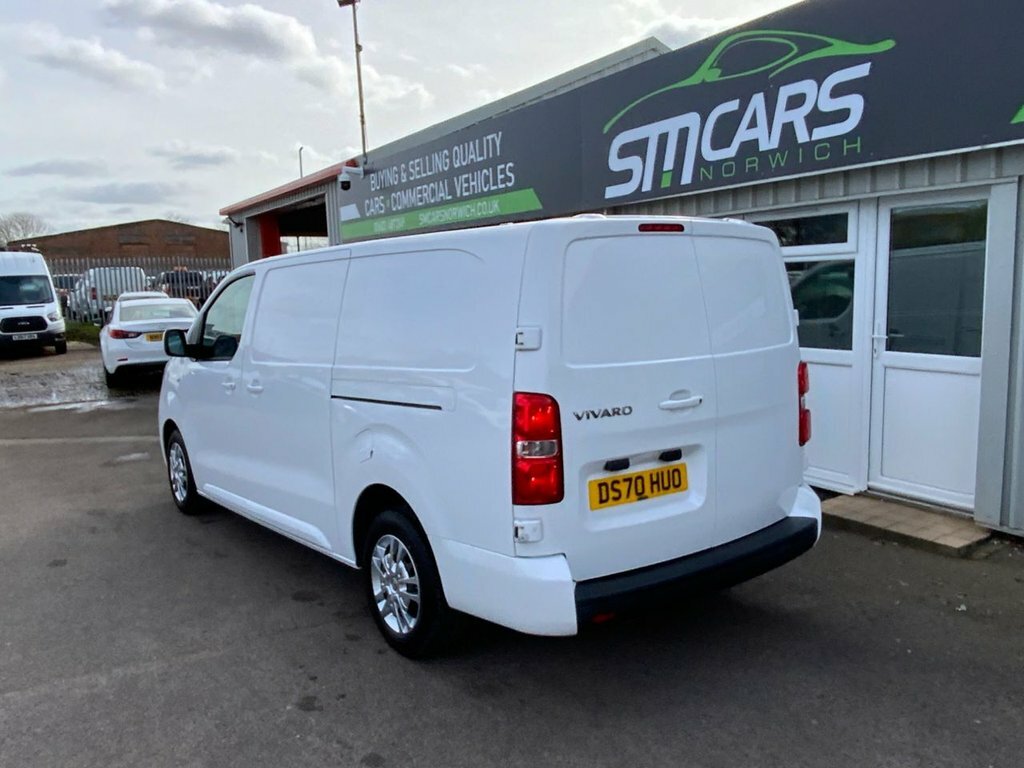 Vauxhall Vivaro 1.5L Sportive DS70HUO White #6