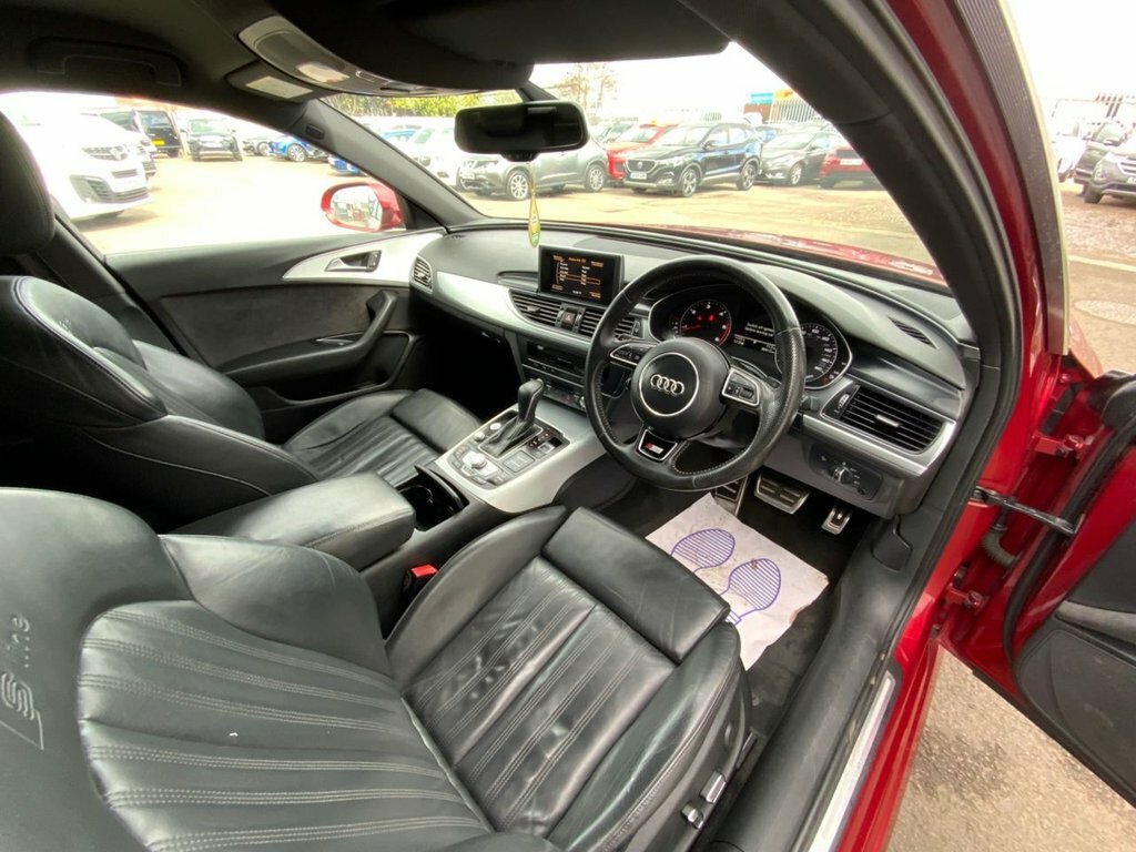 Audi A6 Avant 2L S Line Red
