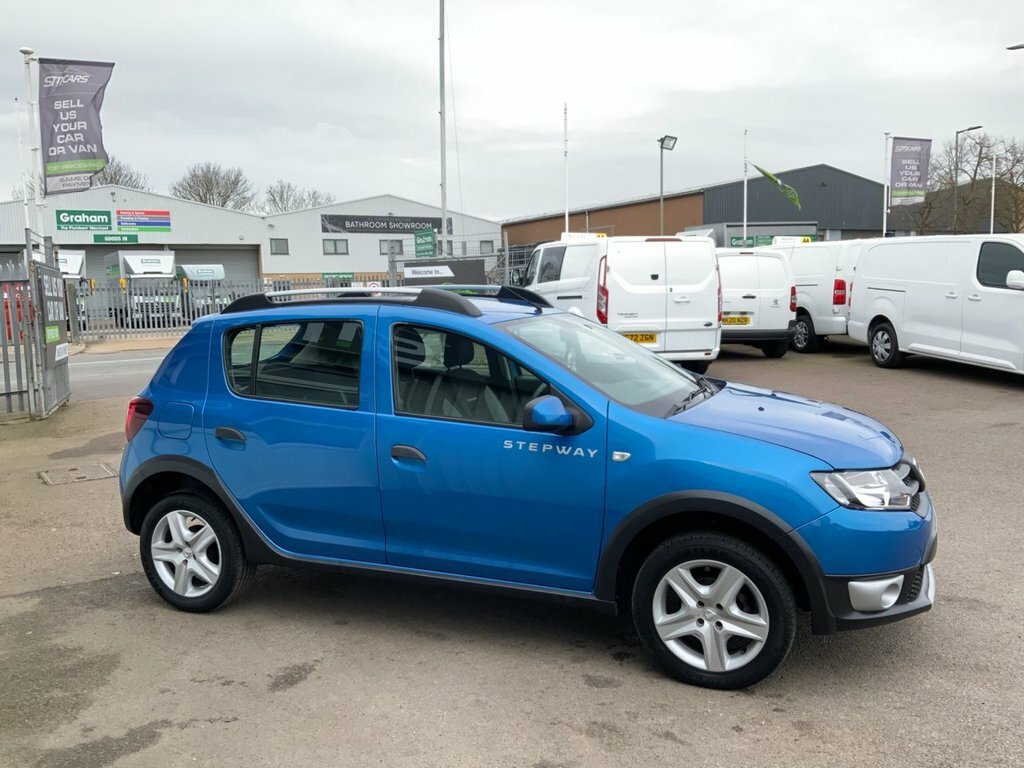 Dacia Sandero Stepway 0.9L Laureate AU65KRG Blue #4