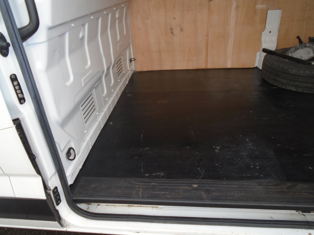 Maxus Deliver 9 Lwb Mr 150Hp. YR24BZB White #3