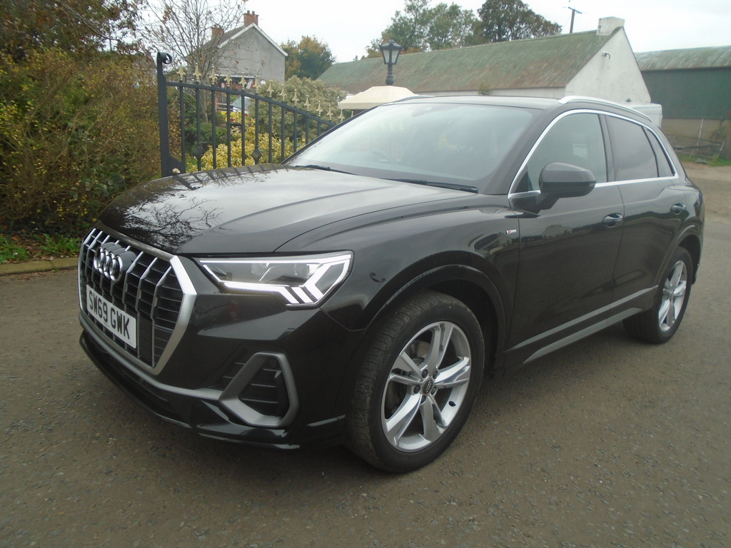 Audi Q3 2.0Tdi 35 S-line Quattro. Black #3