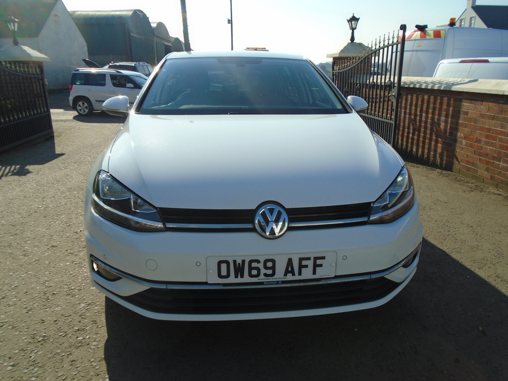 Volkswagen Golf 1.6Tdi Gt. OW69AFF White #2