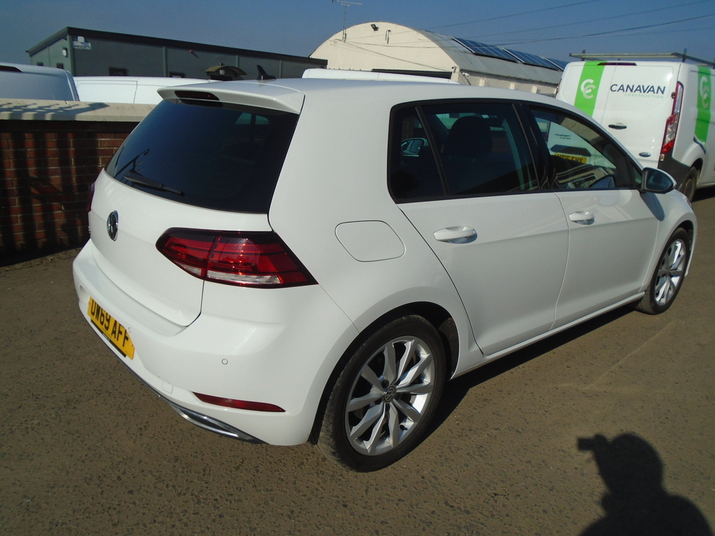 Volkswagen Golf 1.6Tdi Gt. OW69AFF White #6