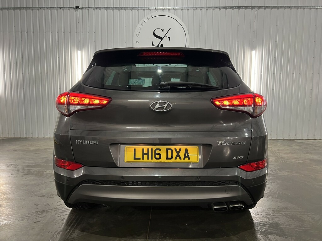 Hyundai Tucson Suv 2.0 Tucson Prem Se 2.0 D 185Ps 4Wd 2016 Grey #3